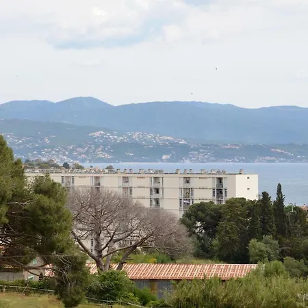 Calme En Entrée De Ville